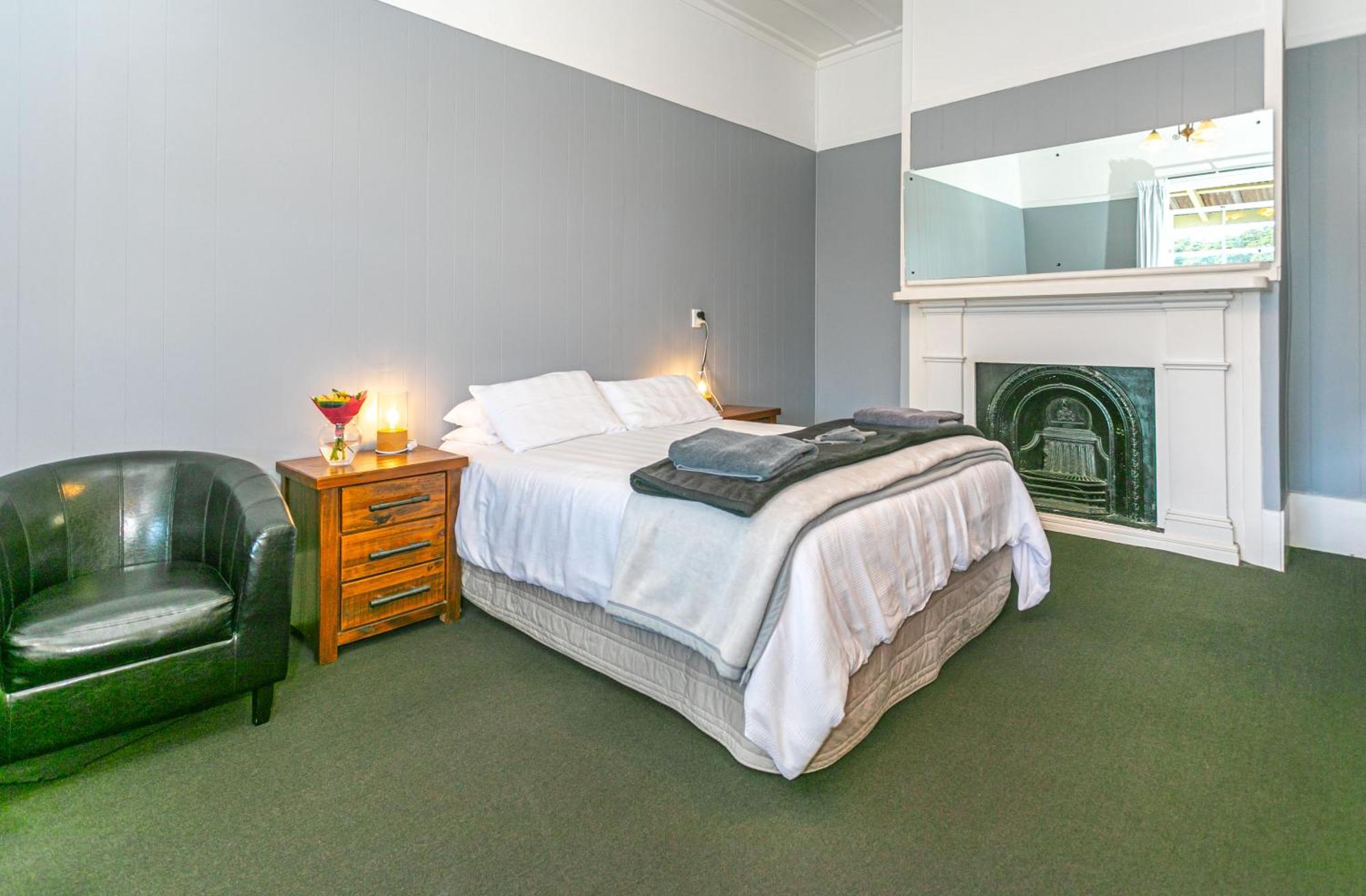 תמז Lady Bowen Bed & Breakfast מראה חיצוני תמונה
